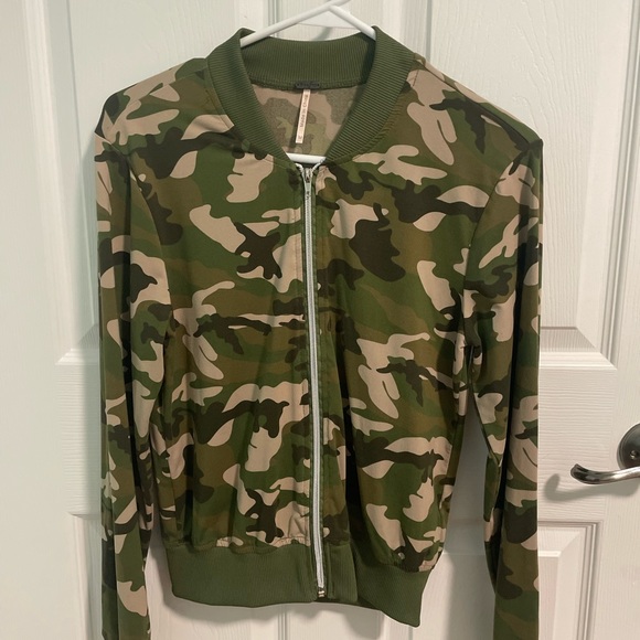 Jacket - Picture 1 of 1